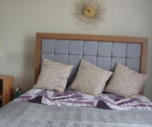 아파트 Cute 23 Sqm For The Cuties Near Ayala *